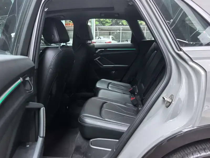 2023 Audi Q3 с пробегом 31 000 км