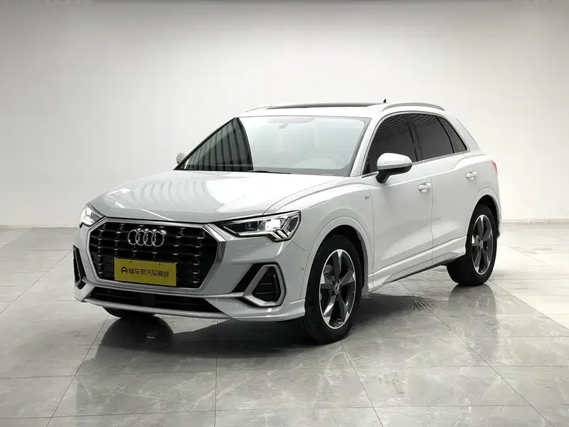 2023 Audi Q3 с пробегом 50 900 км