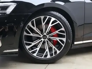 2024 Audi A8 с пробегом 75 000 км