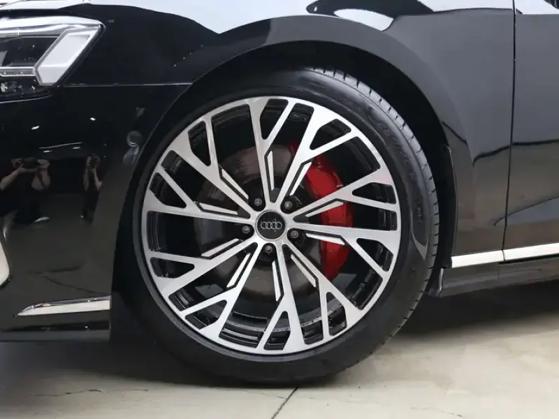 2024 Audi A8 с пробегом 75 000 км