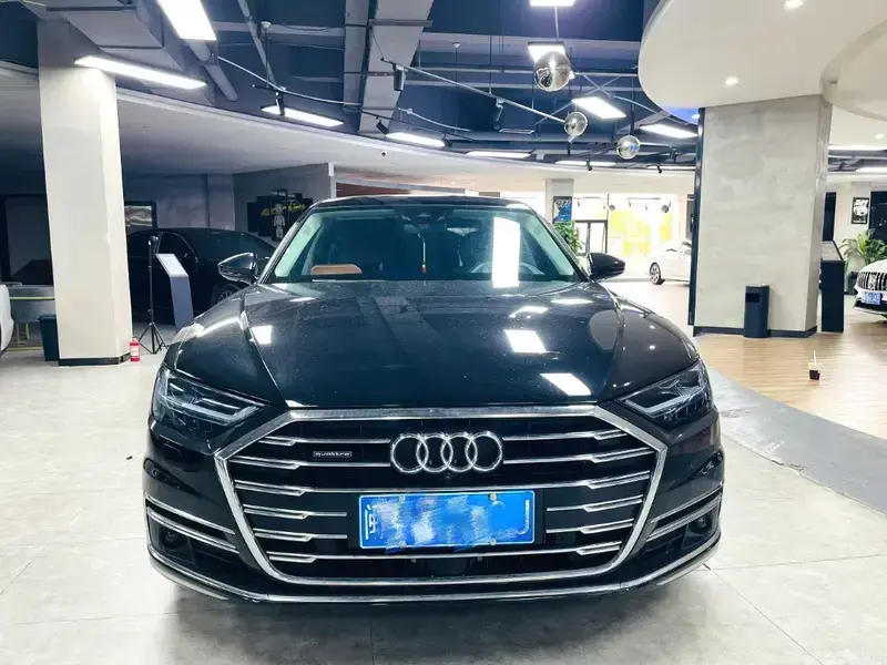 2019 Audi A8 с пробегом 63 000 км