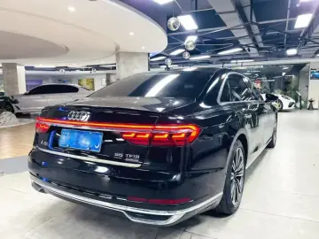 2019 Audi A8 с пробегом 63 000 км