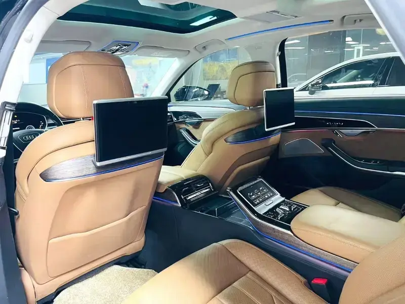 2019 Audi A8 с пробегом 63 000 км