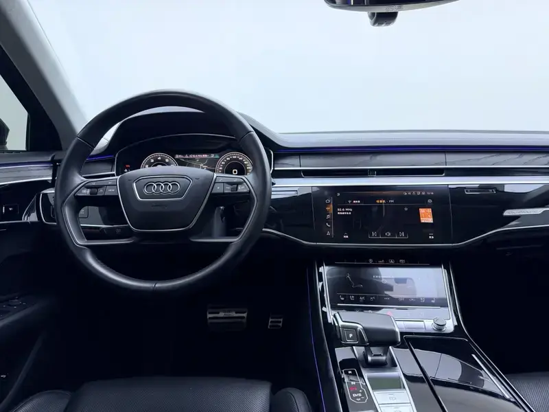 2019 Audi A8 с пробегом 76 000 км