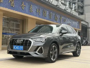 2022 Audi Q3 с пробегом 90 000 км