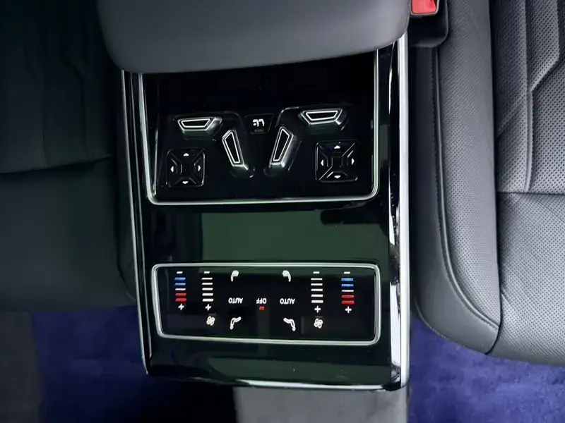2019 Audi A8 с пробегом 76 000 км