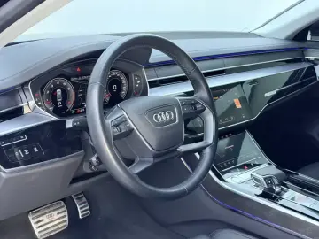 2019 Audi A8 с пробегом 76 000 км