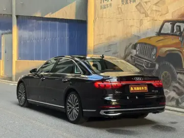 2024 Audi A8 с пробегом 100 км