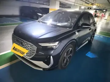 2023 Audi Q4 e-tron с пробегом 25 600 км