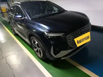 2023 Audi Q4 e-tron с пробегом 25 600 км
