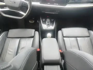 2023 Audi Q4 e-tron с пробегом 57 000 км