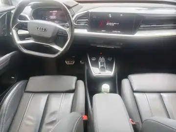 2023 Audi Q4 e-tron с пробегом 57 000 км
