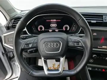 2023 Audi Q3 с пробегом 42 000 км