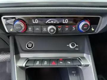 2022 Audi Q3 с пробегом 24 000 км
