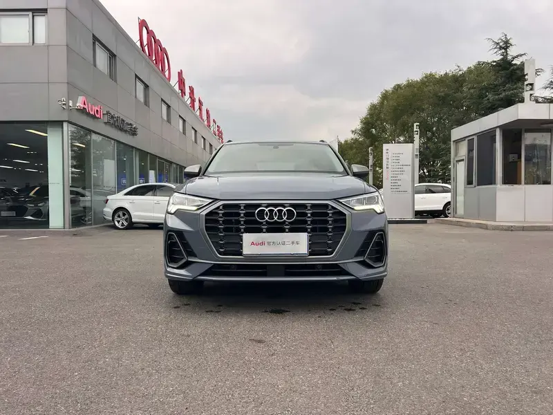 2022 Audi Q3 с пробегом 83 000 км