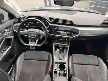 2022 Audi Q3 с пробегом 83 000 км