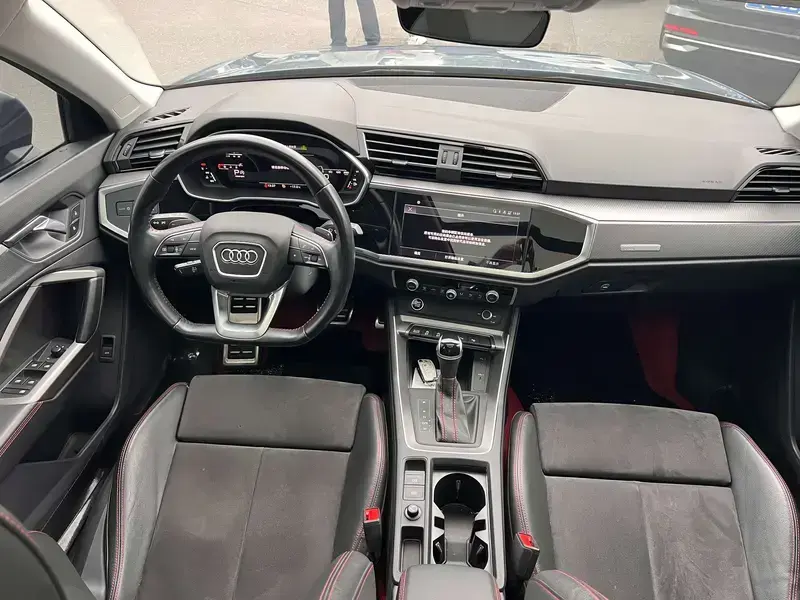 2022 Audi Q3 с пробегом 83 000 км