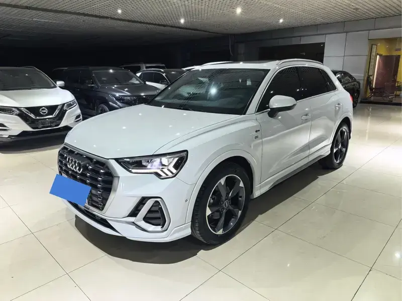 2023 Audi Q3 с пробегом 38 000 км