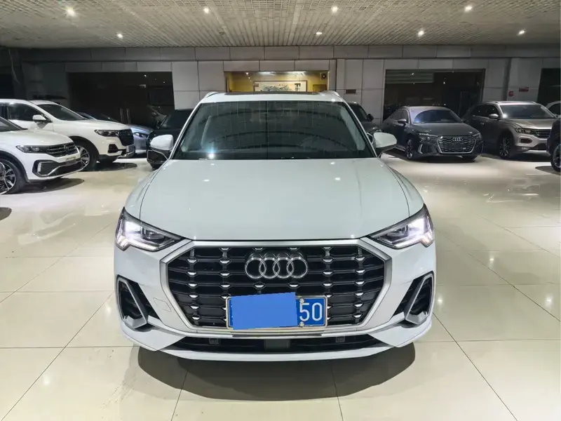 2023 Audi Q3 с пробегом 38 000 км