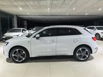 2023 Audi Q3 с пробегом 38 000 км