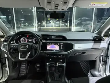 2023 Audi Q3 с пробегом 38 000 км