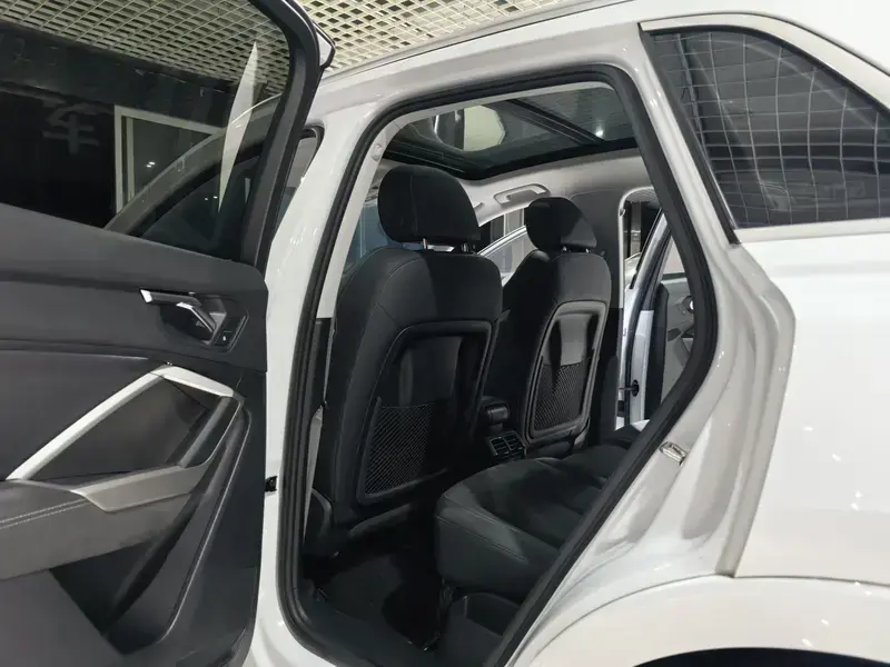 2023 Audi Q3 с пробегом 38 000 км
