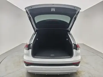 2024 Audi Q4 e-tron с пробегом 6 300 км