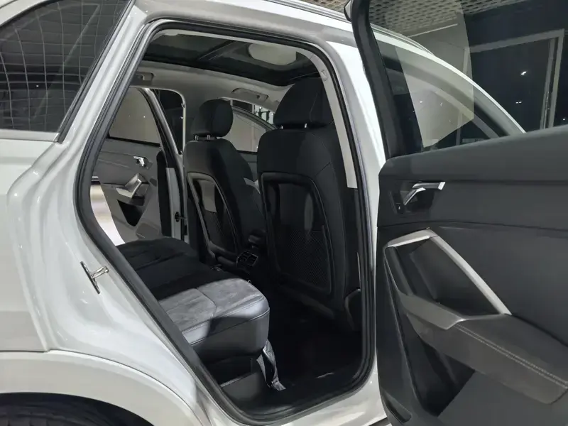 2023 Audi Q3 с пробегом 38 000 км