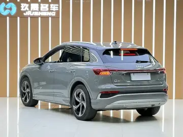 2024 Audi Q4 e-tron с пробегом 34 400 км