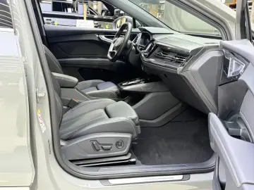2024 Audi Q4 e-tron с пробегом 34 400 км
