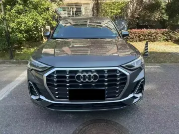 2023 Audi Q3 с пробегом 13 000 км