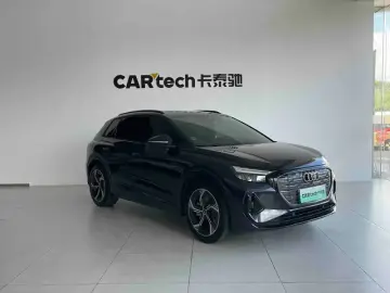 2023 Audi Q4 e-tron с пробегом 34 000 км