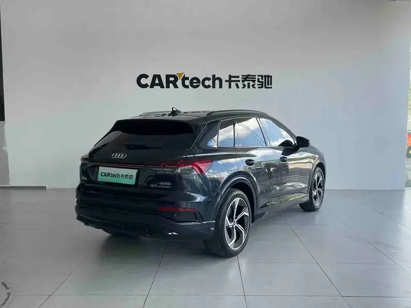 2023 Audi Q4 e-tron с пробегом 34 000 км