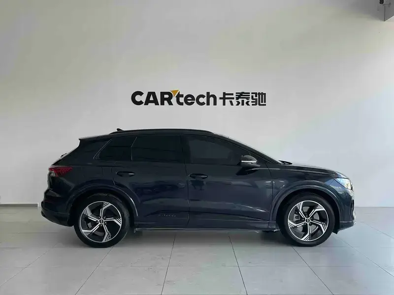 2023 Audi Q4 e-tron с пробегом 34 000 км