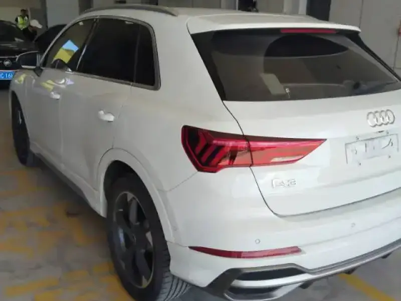2023 Audi Q3 с пробегом 63 000 км