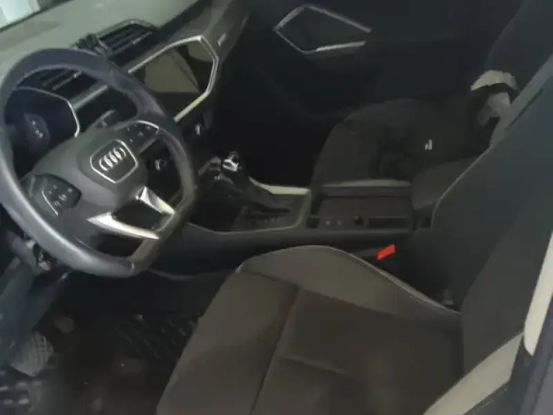 2023 Audi Q3 с пробегом 63 000 км