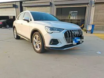 2023 Audi Q3 с пробегом 21 000 км