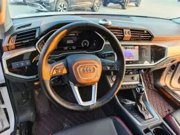 2023 Audi Q3 с пробегом 21 000 км