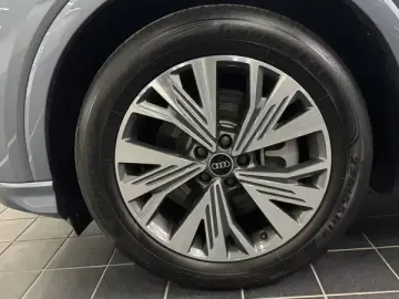 2024 Audi Q4 e-tron с пробегом 23 000 км