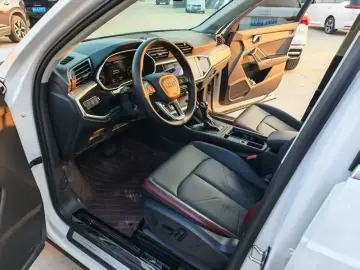 2023 Audi Q3 с пробегом 21 000 км