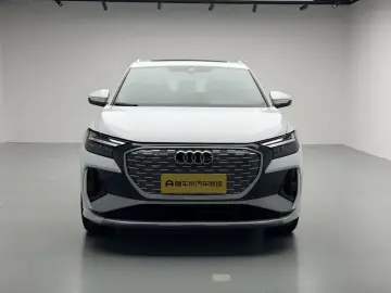 2024 Audi Q4 e-tron с пробегом 56 400 км