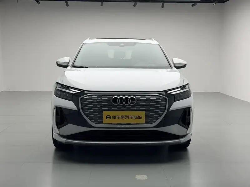 2024 Audi Q4 e-tron с пробегом 56 400 км
