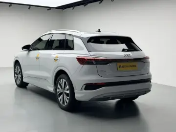 2024 Audi Q4 e-tron с пробегом 56 400 км