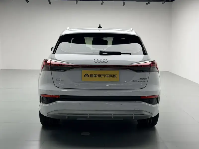 2024 Audi Q4 e-tron с пробегом 56 400 км