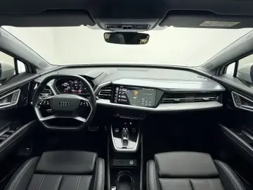 2024 Audi Q4 e-tron с пробегом 56 400 км