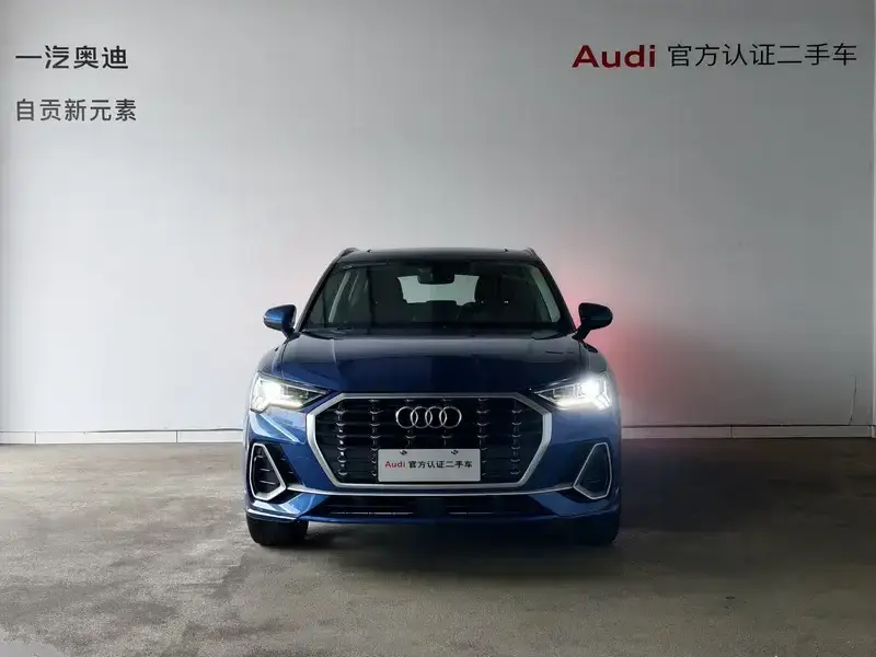 2022 Audi Q3 с пробегом 33 000 км