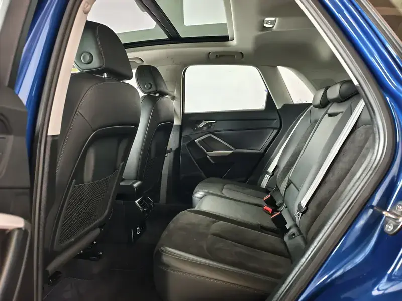 2022 Audi Q3 с пробегом 33 000 км