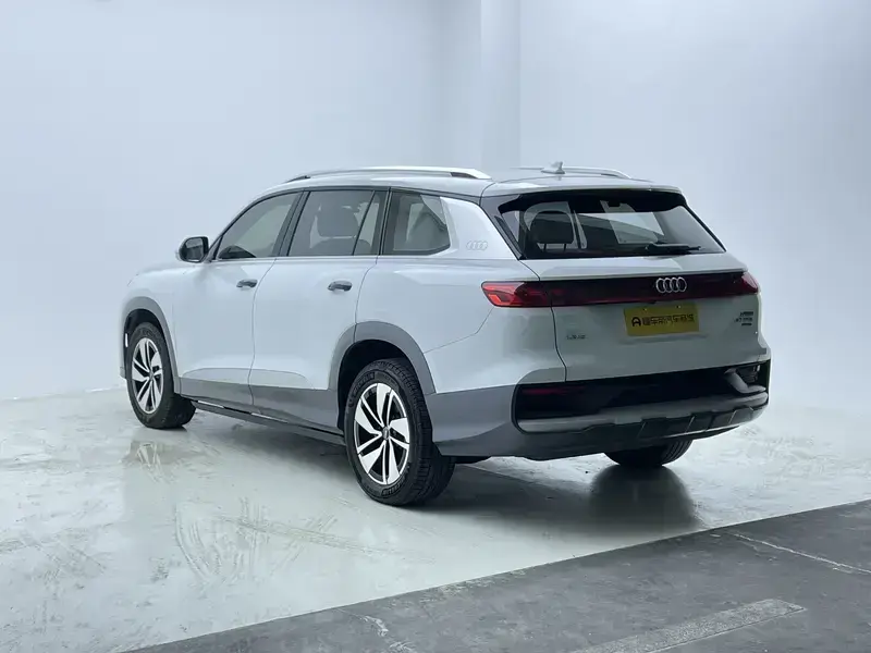 2023 Audi Q6 с пробегом 72 900 км