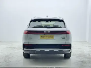 2023 Audi Q6 с пробегом 72 900 км