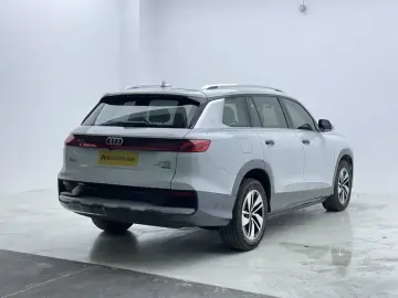 2023 Audi Q6 с пробегом 72 900 км